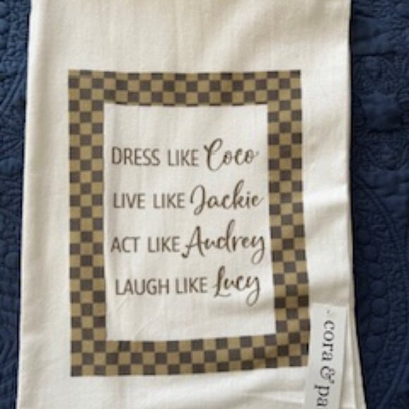 Tea Towel - NWT - Picture 1 of 3